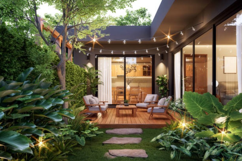 Outdoor Garden & Patio